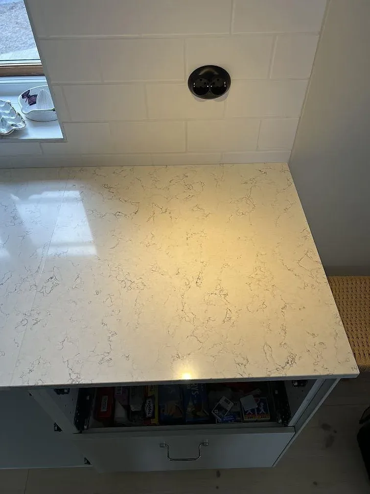 Køkkenbordplade i Silestone White Arabesque, Villands Vånga – billede 3