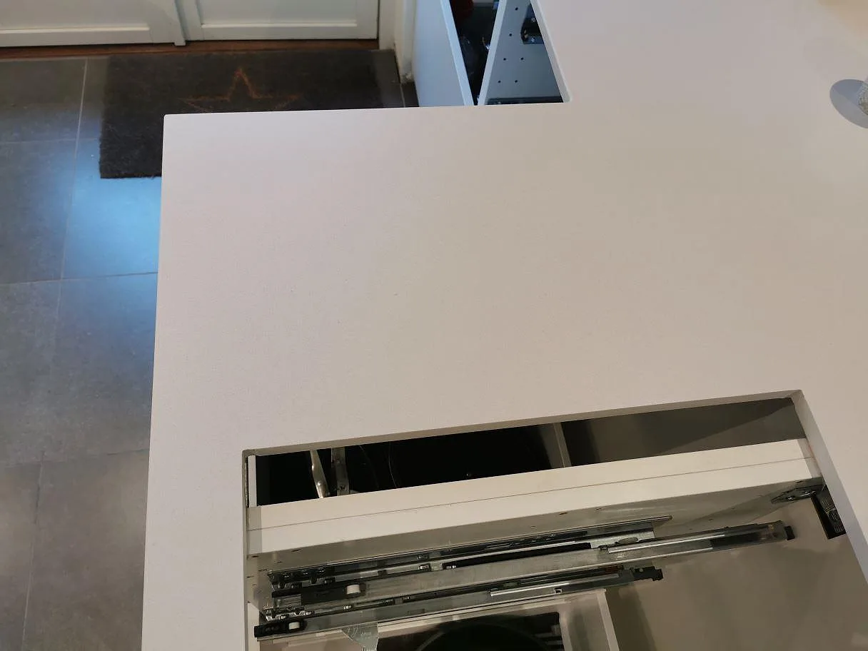 Køkkenbordplade i Silestone White Storm, Höllviken – billede 3