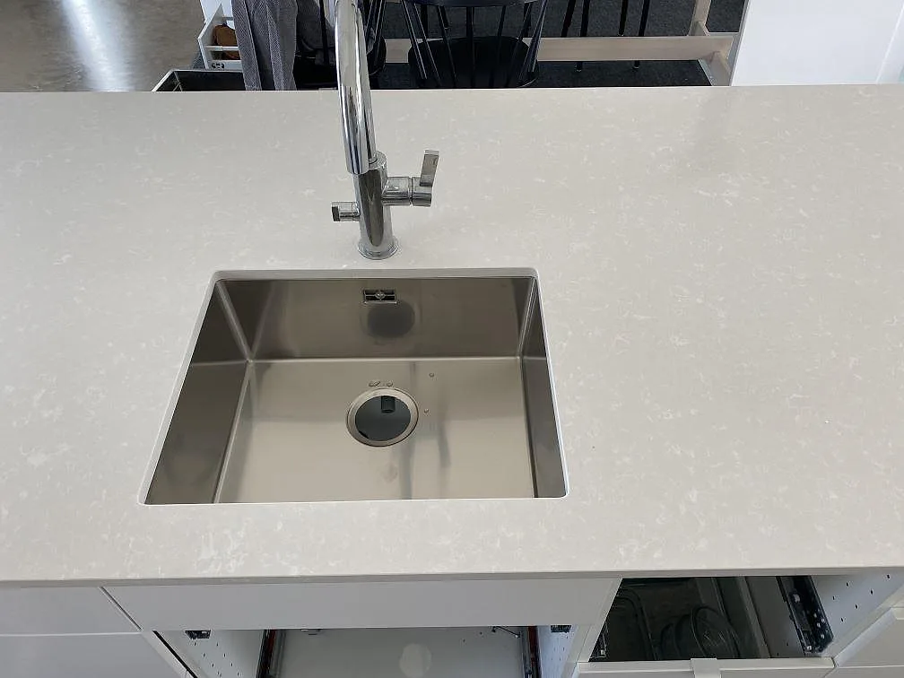 Køkkenbordplade i Silestone Yukon, Sävsjö – billede 4