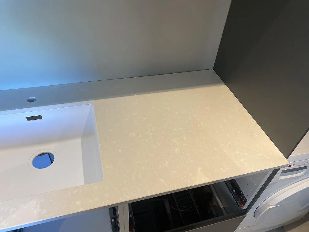 Køkkenbordplade i Silestone Yukon, Ystad – billede 3