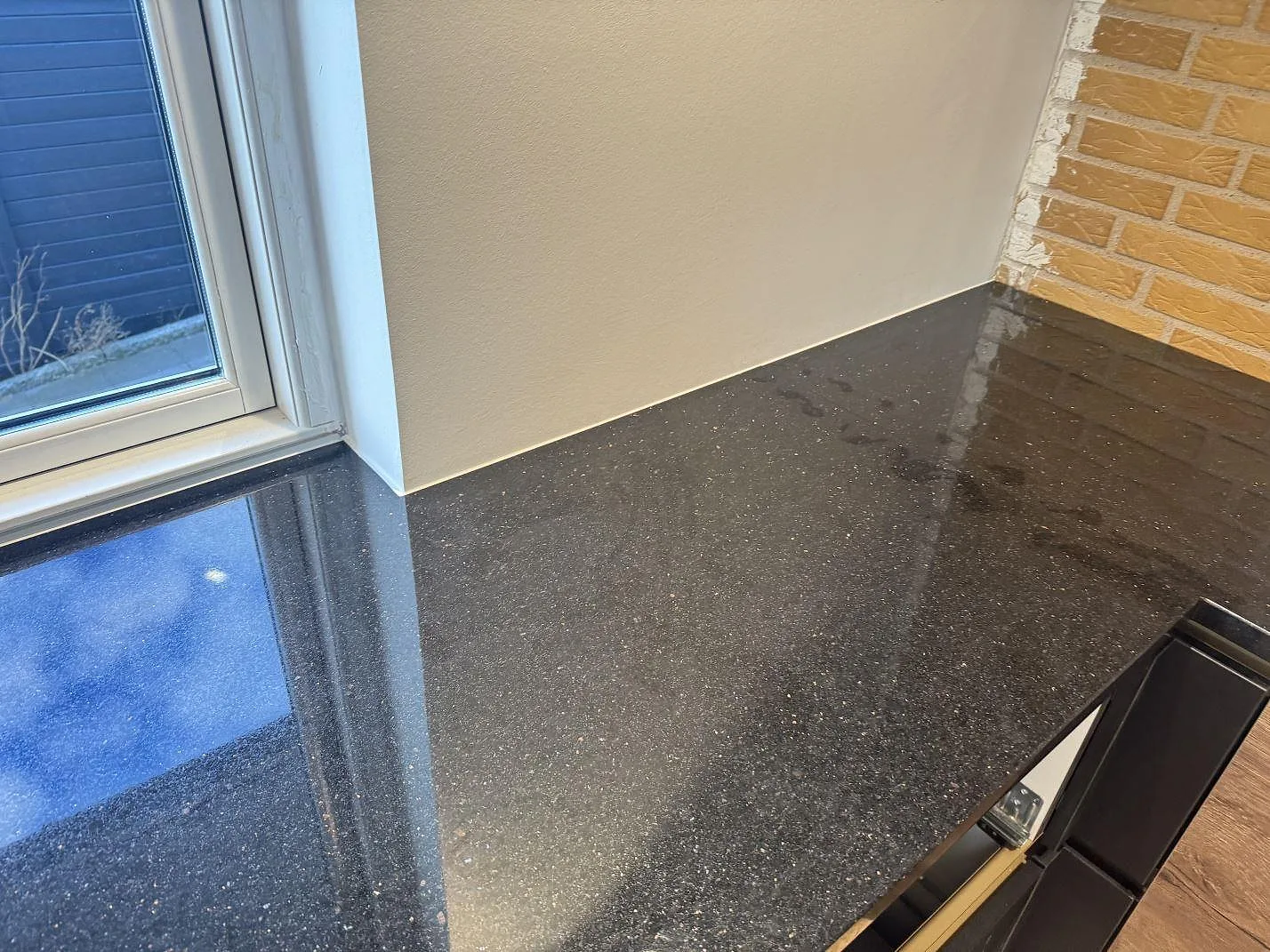 Køkkenbordplade i Star Galaxy, Helsinge – billede 4