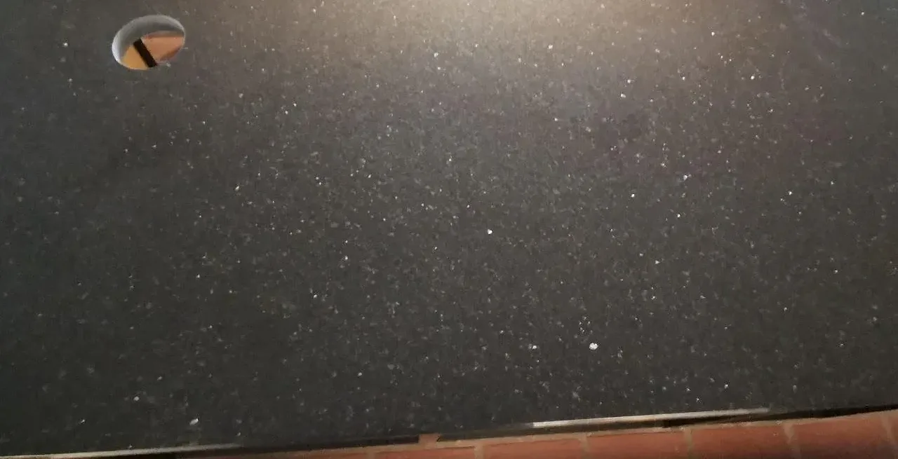 Køkkenbordplade i Star Galaxy-granit, Trelleborg – billede 3
