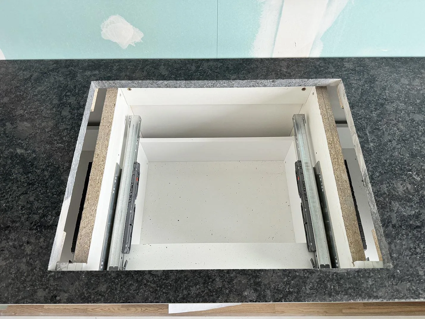 Køkkenbordplade i Steel Grey, Älmestad – billede 8