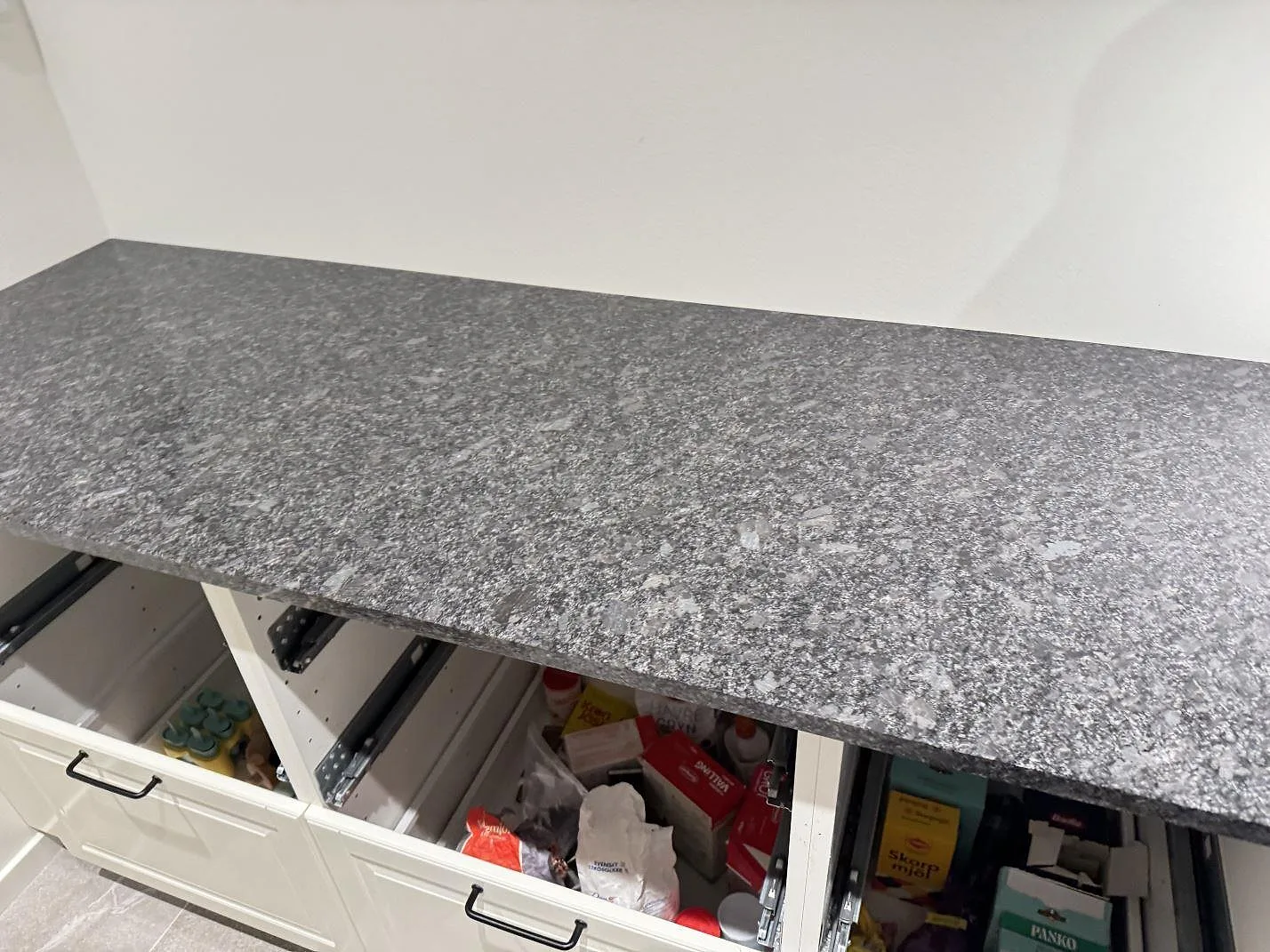 Køkkenbordplade i Steel Grey, Kävlinge – billede 4
