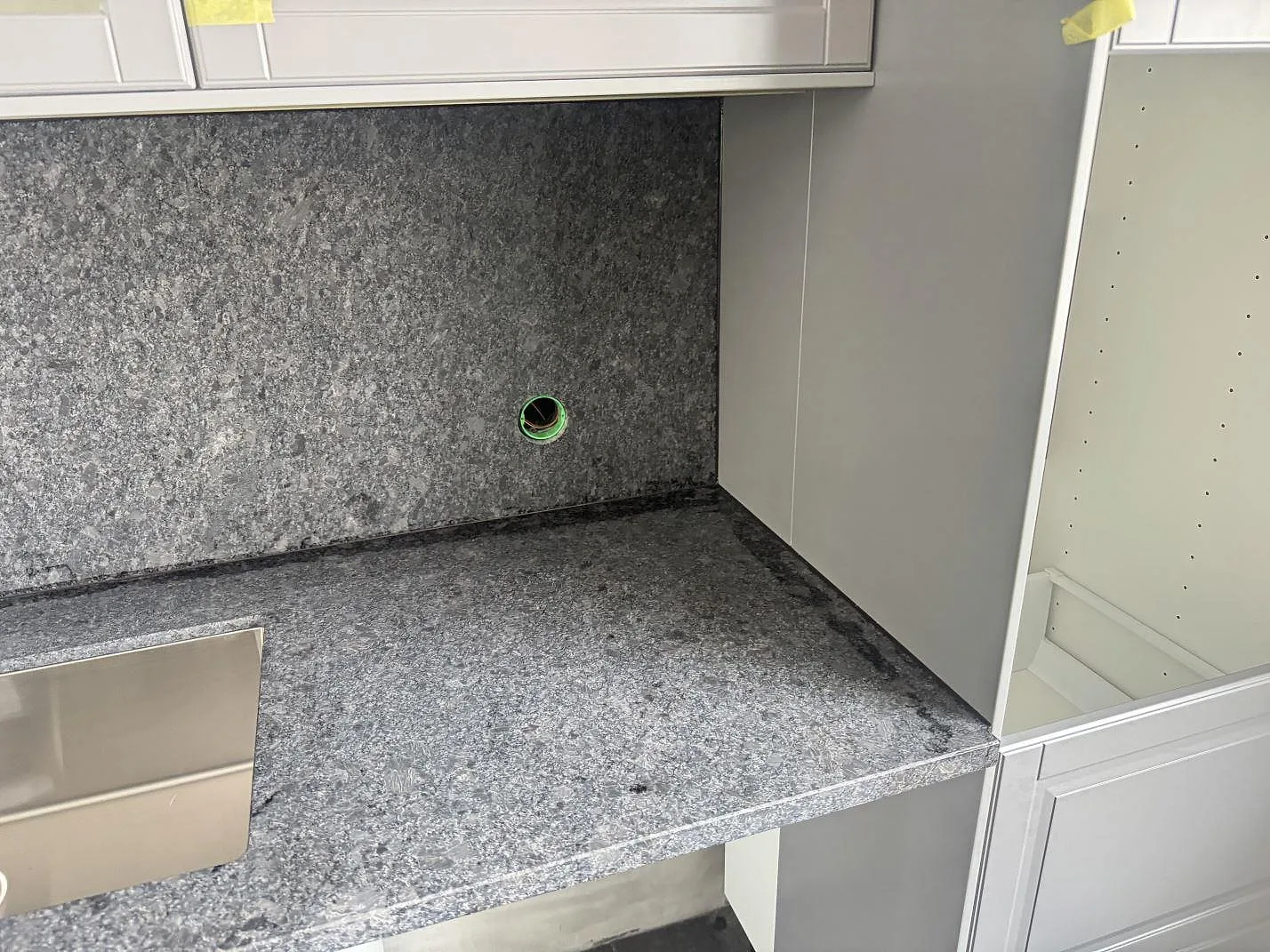 Køkkenbordplade i Steel Grey, Löberöd – billede 3