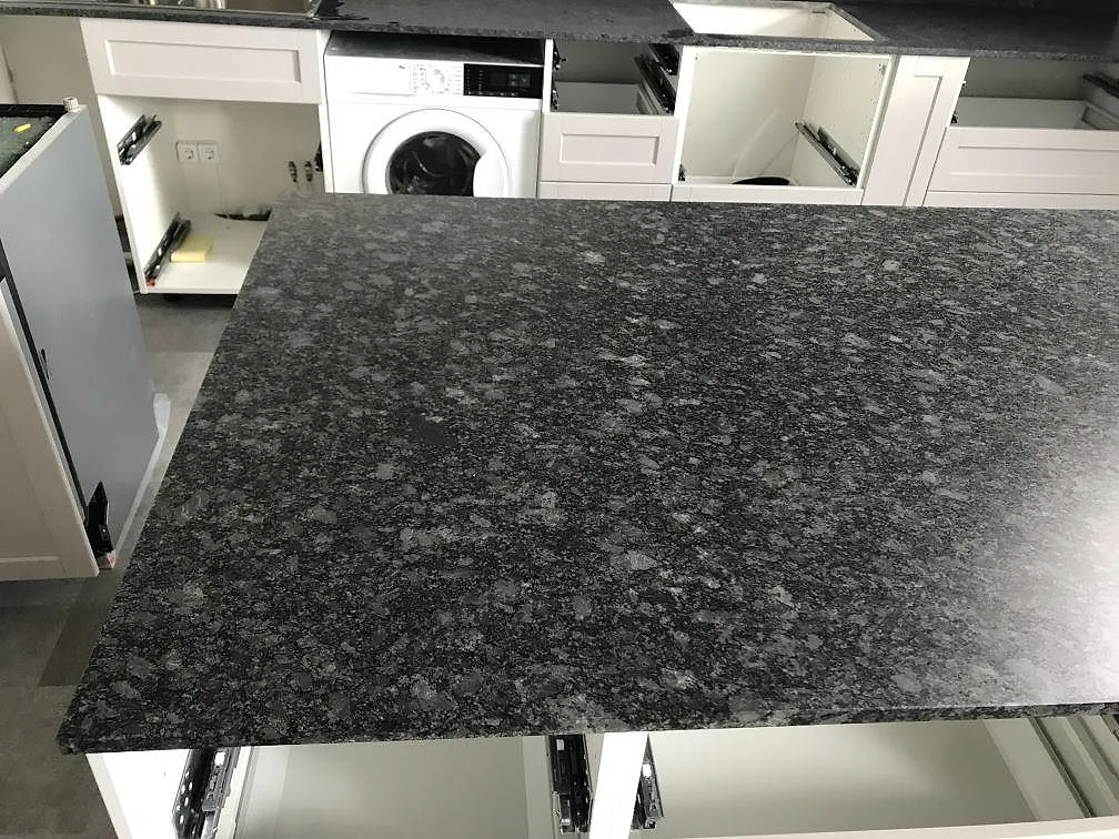 Køkkenbordplade i Steel Grey, Malmö – billede 5