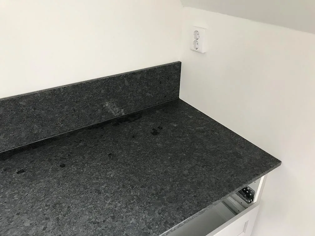 Køkkenbordplade i Steel Grey, Malmö – billede 2