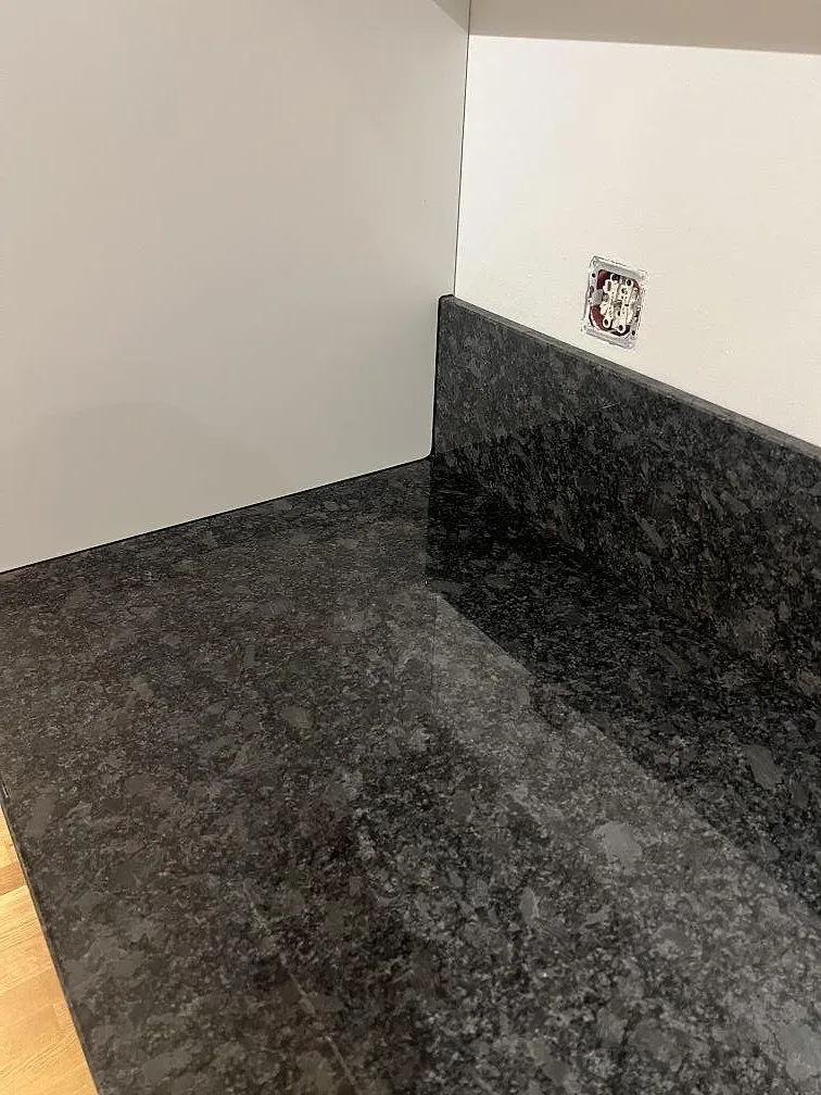 Køkkenbordplade i Steel Grey, Malmö – billede 7