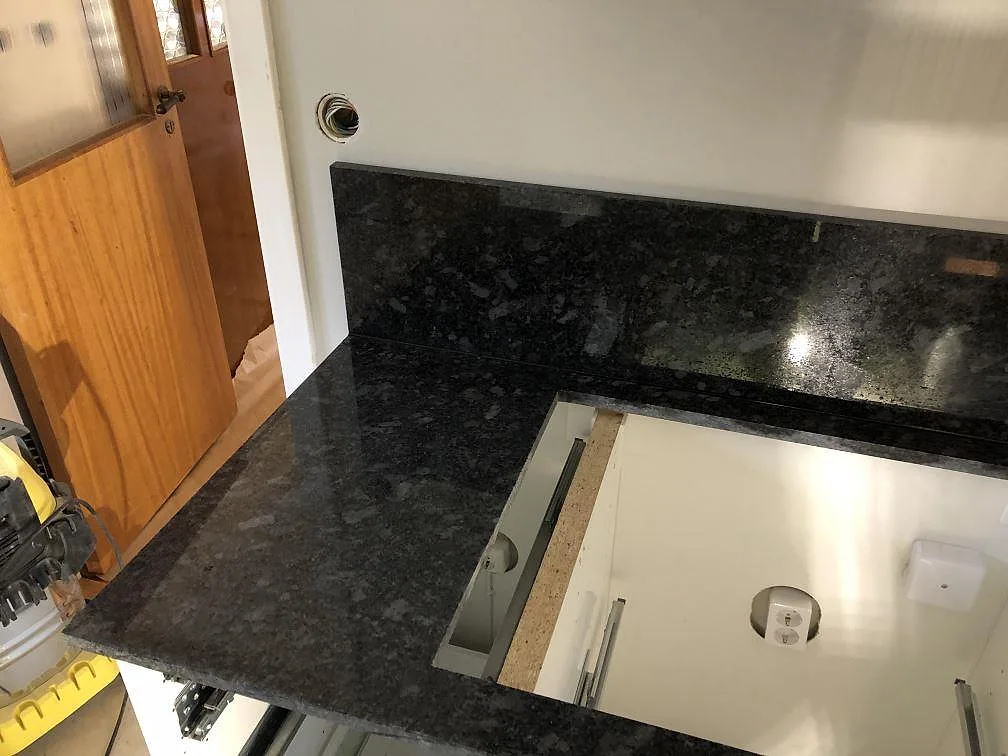 Køkkenbordplade i Steel Grey, Södra Rörum – billede 2