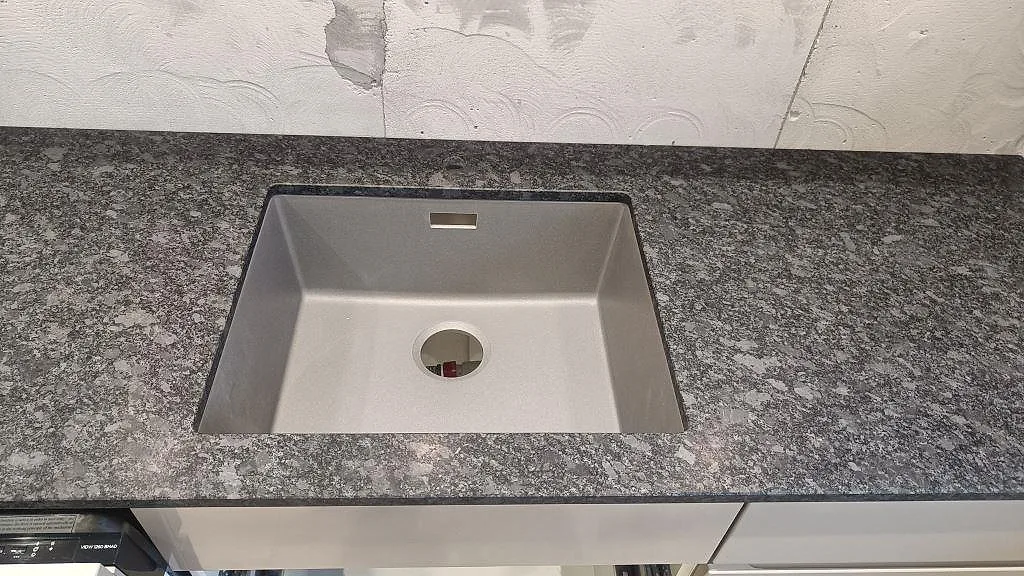 Køkkenbordplade i Steel Grey, Staffanstorp – billede 3