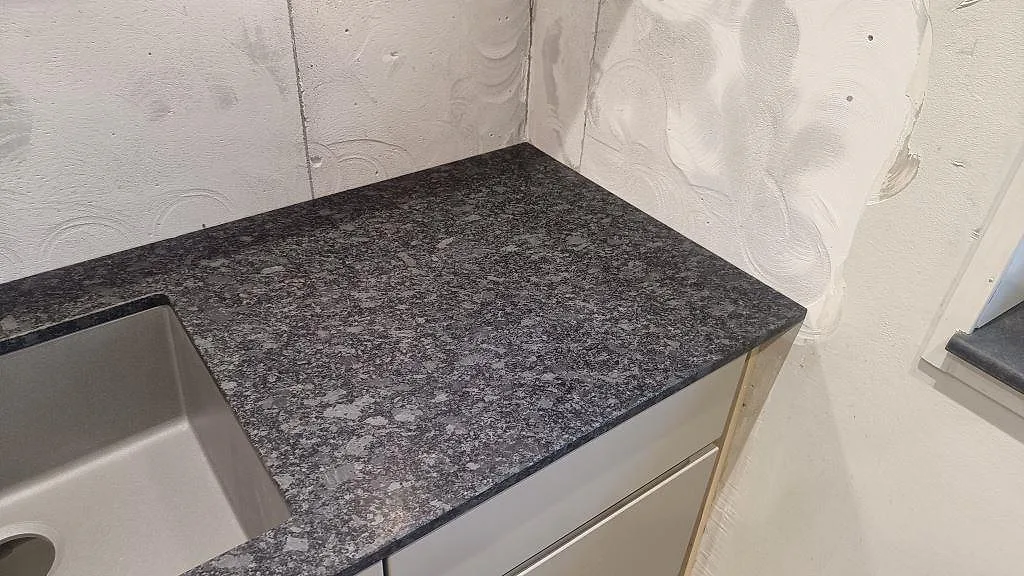 Køkkenbordplade i Steel Grey, Staffanstorp – billede 4