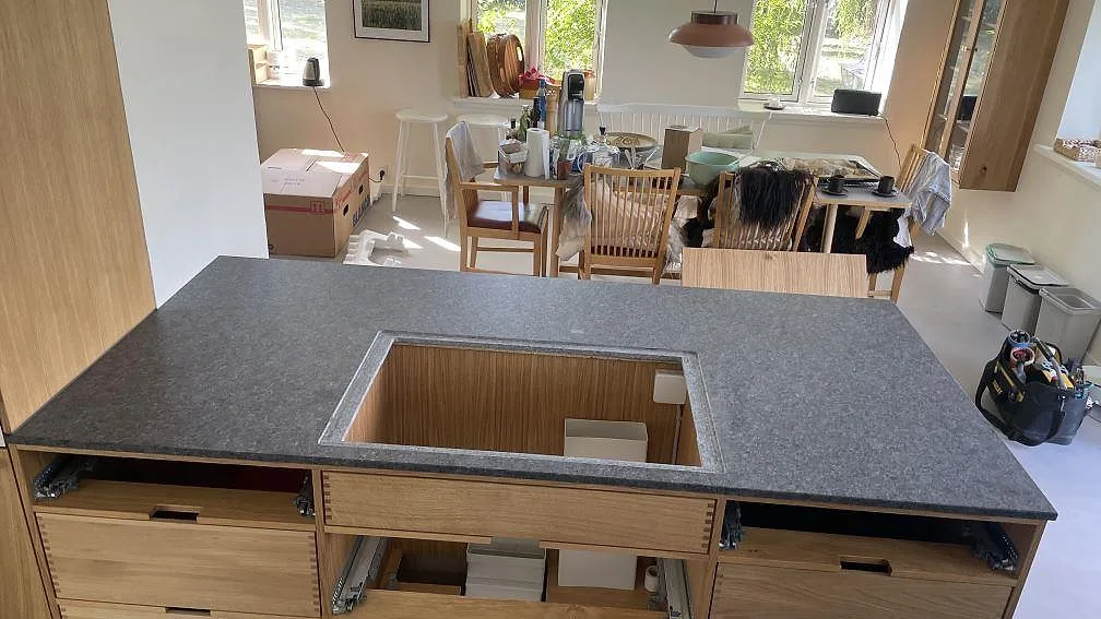 Køkkenbordplade i Steel Grey, Stege – billede 2