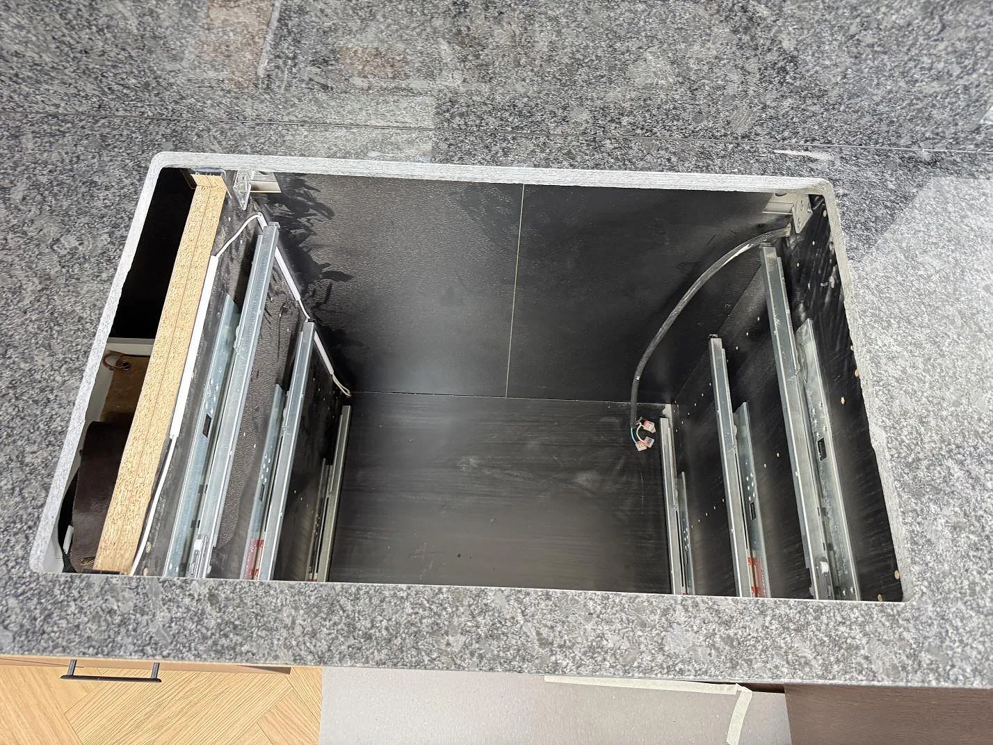 Køkkenbordplade i Steel Grey, Tølløse – billede 6