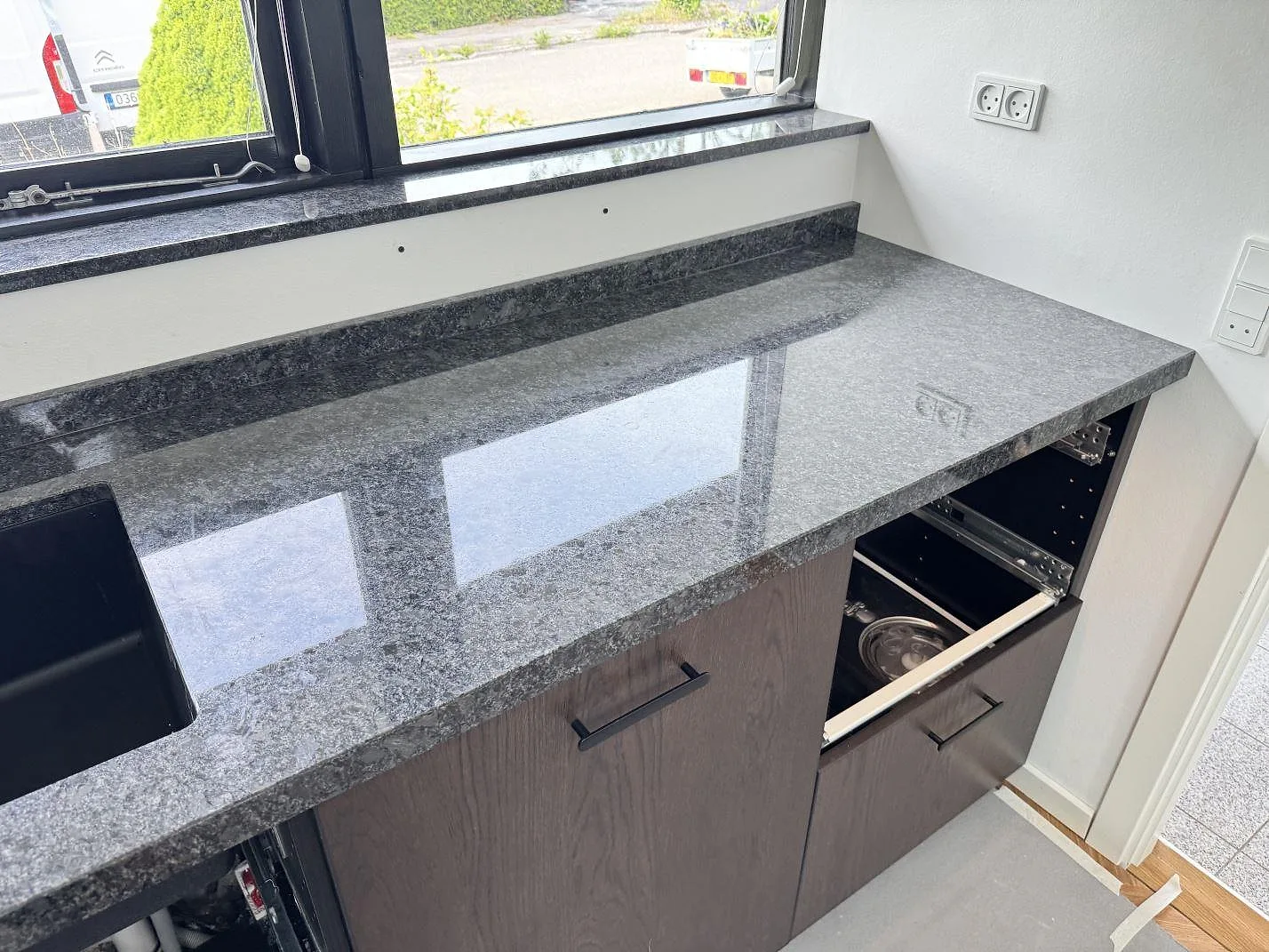 Køkkenbordplade i Steel Grey, Tølløse – billede 2