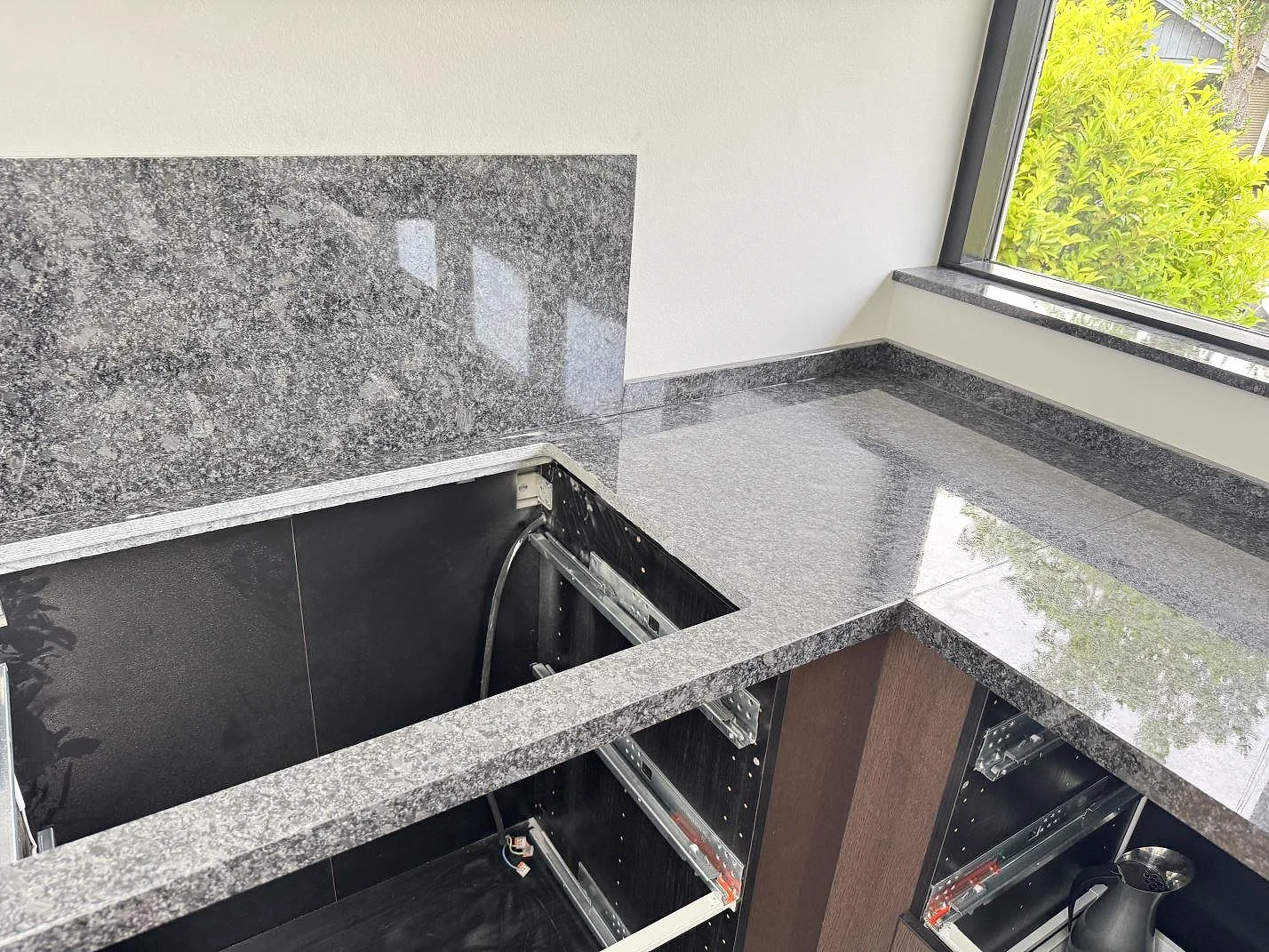 Køkkenbordplade i Steel Grey, Tølløse – billede 3