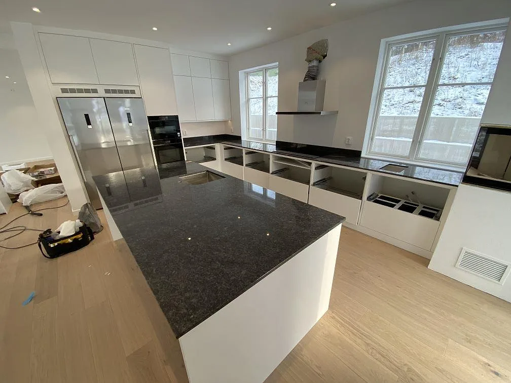 Køkkenbordplade i Steel Grey, Uddevalla