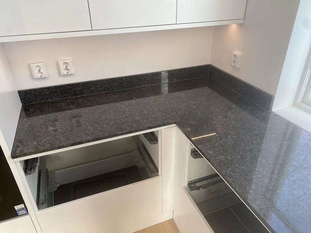 Køkkenbordplade i Steel Grey, Uddevalla – billede 7