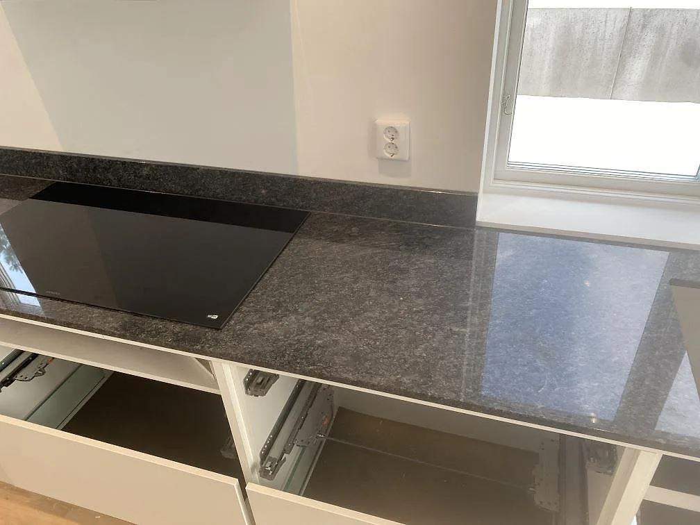 Køkkenbordplade i Steel Grey, Uddevalla – billede 5