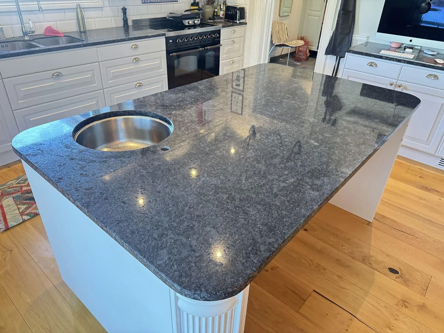 Køkkenbordplade i Steel Grey, Växjö – billede 2