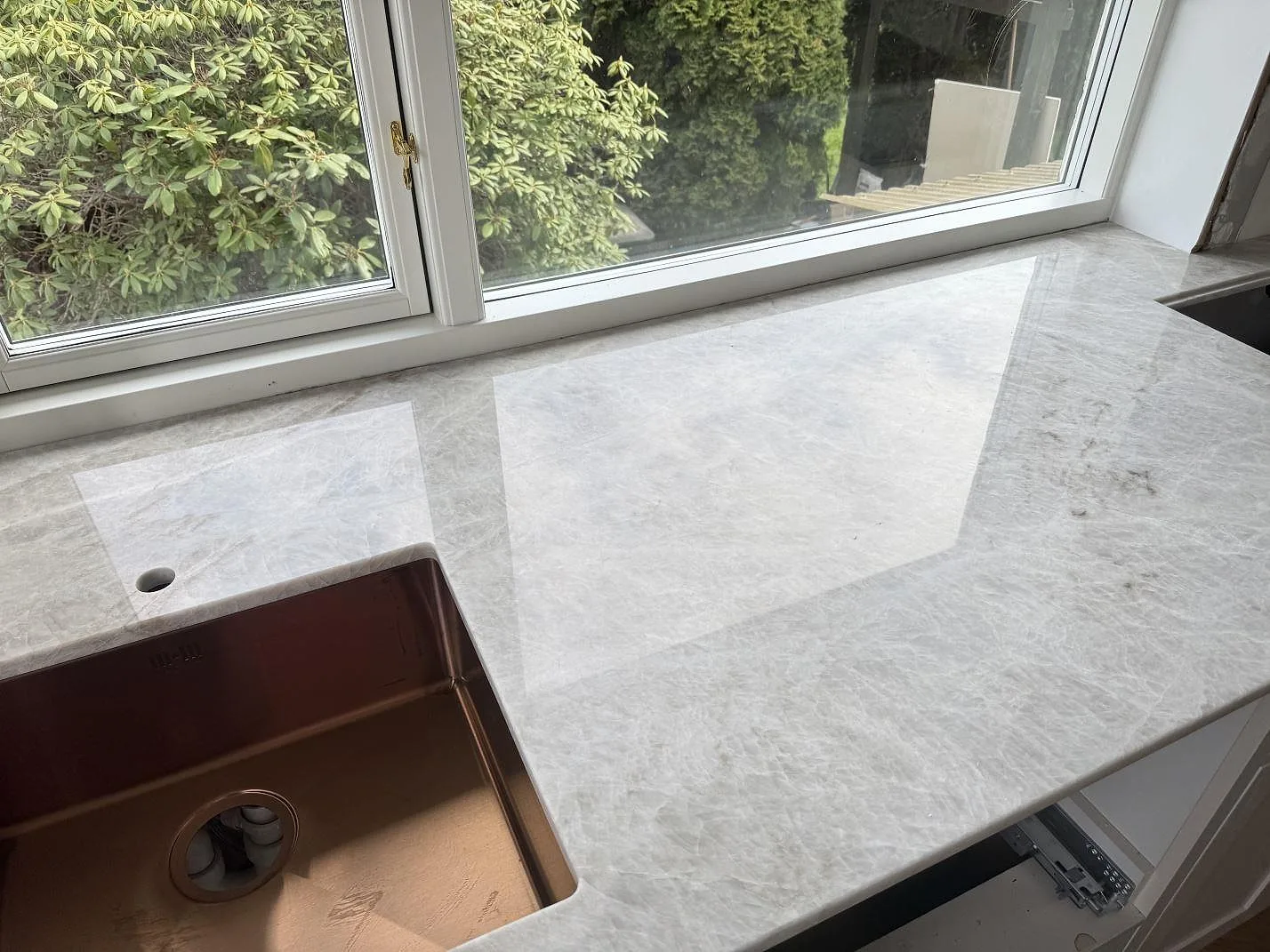 Køkkenbordplade i Taj Mahal, Gentofte – billede 2
