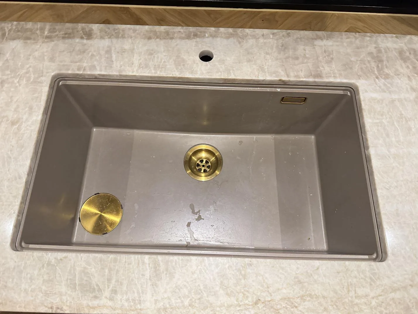 Køkkenbordplade i Taj Mahal, Roskilde – billede 7