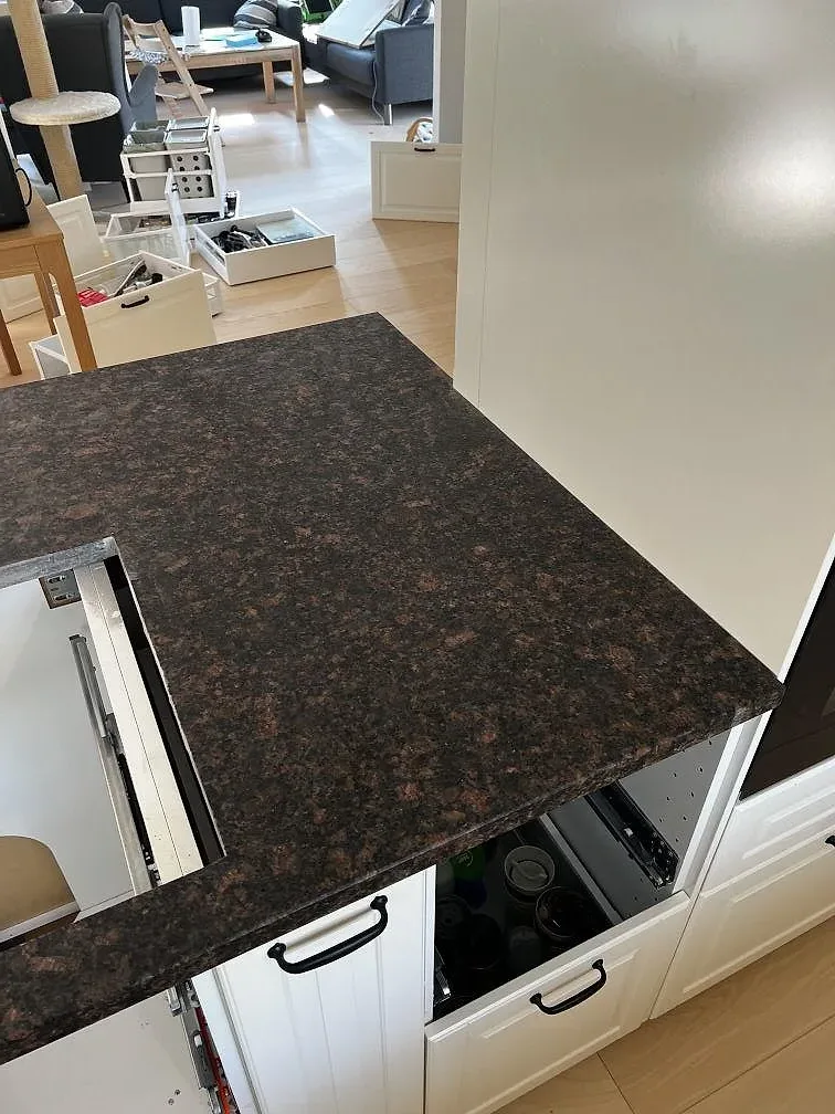 Køkkenbordplade i Tan Brown, Helsinge – billede 8
