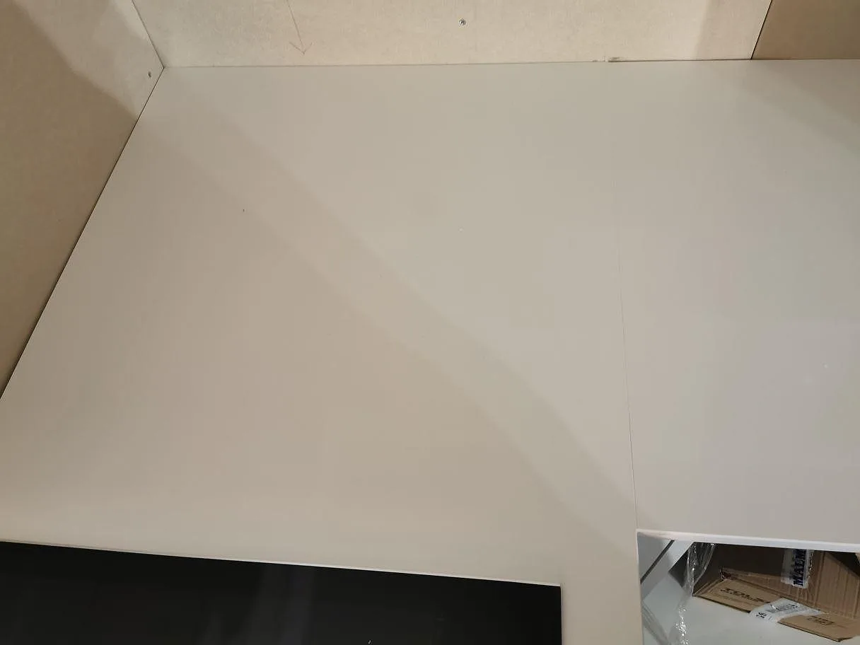 Køkkenbordplade i Technistone Crystal Absolute White, Båstad – billede 7