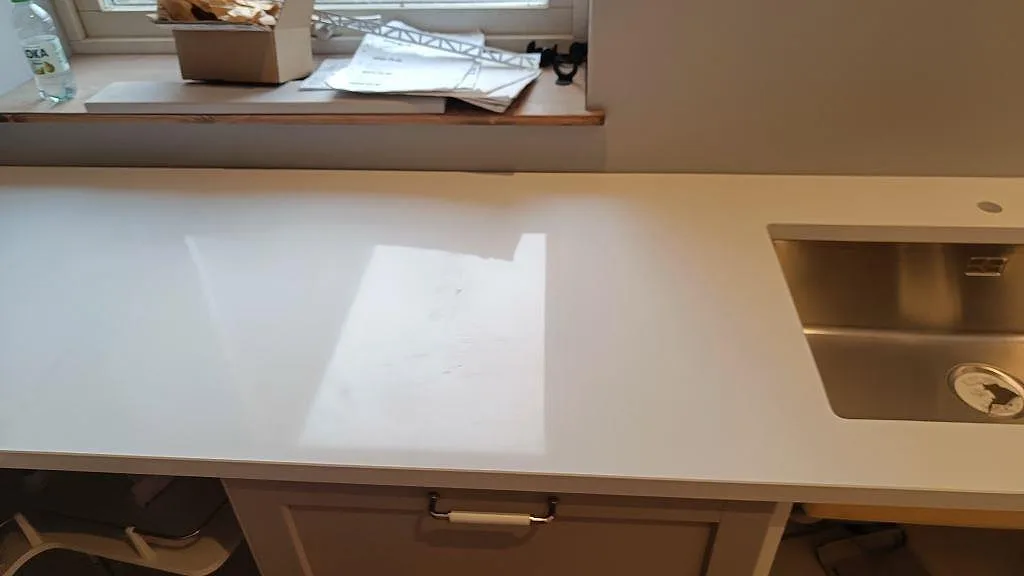 Køkkenbordplade i Technistone Crystal Absolute White, Fjälkinge – billede 6