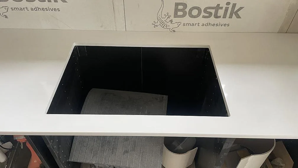 Køkkenbordplade i Technistone Crystal Absolute White, Härryda – billede 6