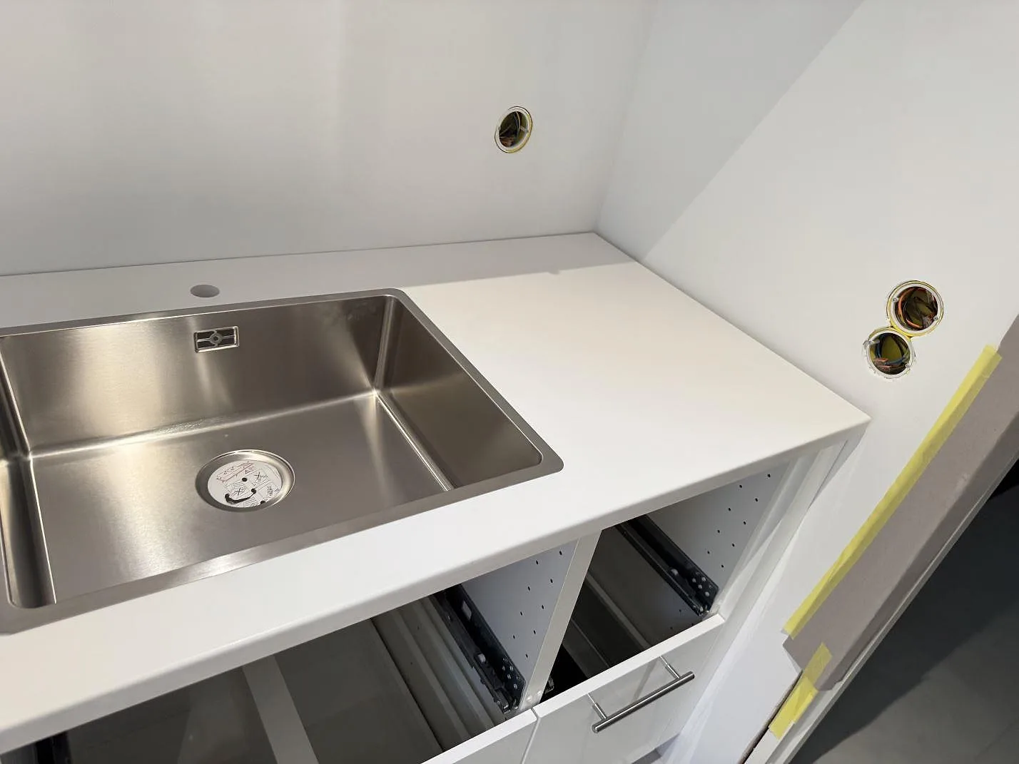 Køkkenbordplade i Technistone Crystal Absolute White, Trelleborg – billede 4
