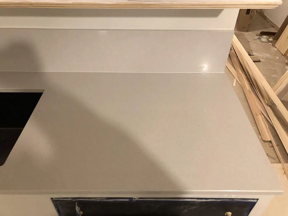 Køkkenbordplade i Technistone Crystal Nevada, Huskvarna – billede 2