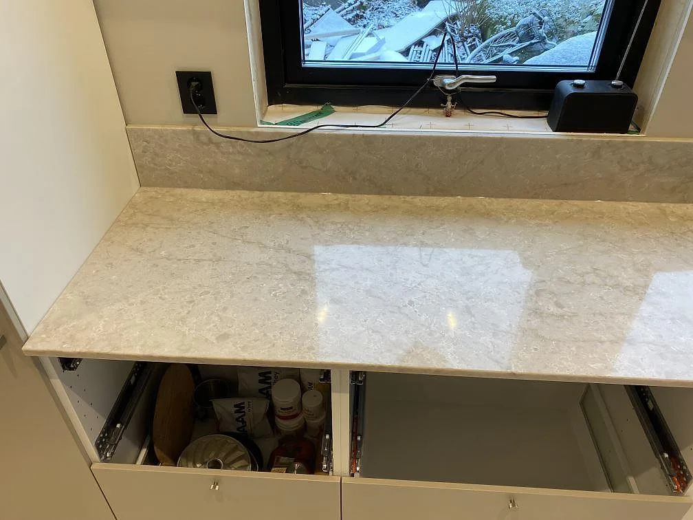 Køkkenbordplade i Technistone Glencoe, Alafors – billede 7