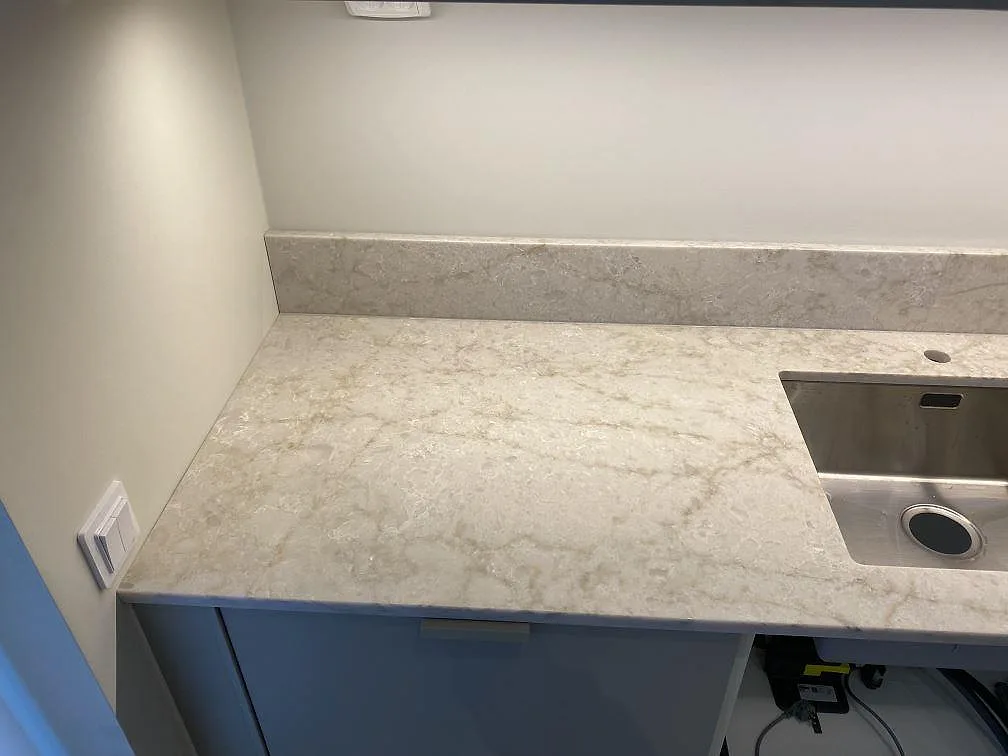 Køkkenbordplade i Technistone Glencoe, Bunkeflostrand – billede 6