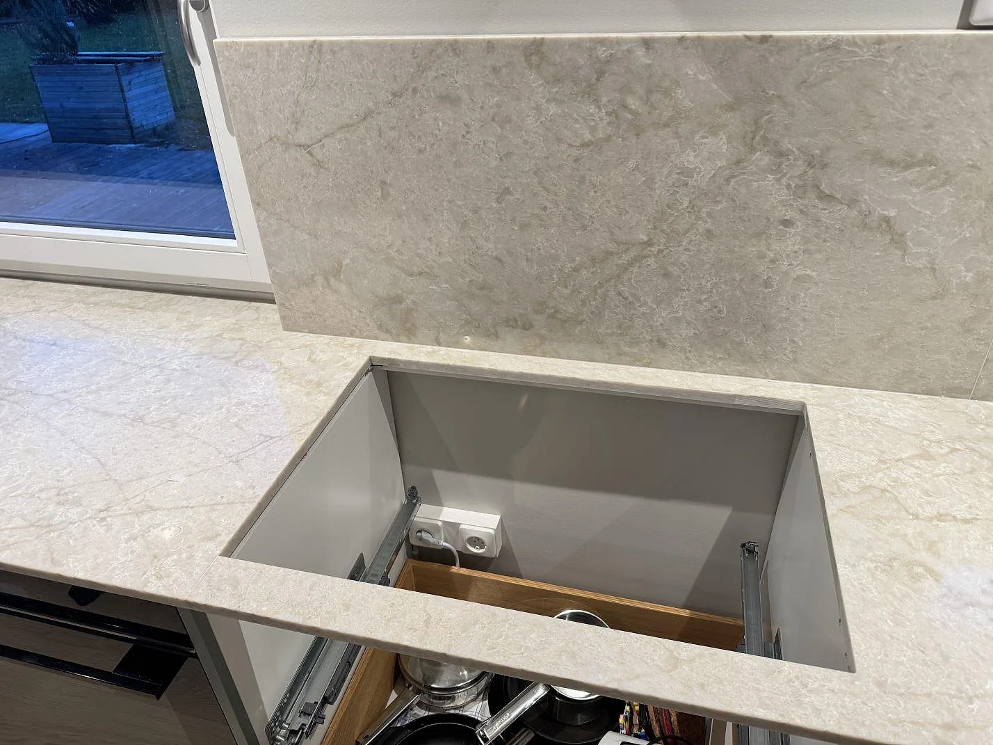 Køkkenbordplade i Technistone Glencoe, Höllviken – billede 5