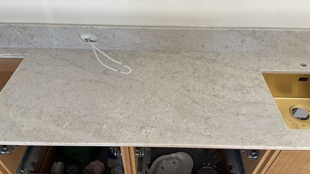 Køkkenbordplade i Technistone Glencoe, København S – billede 4