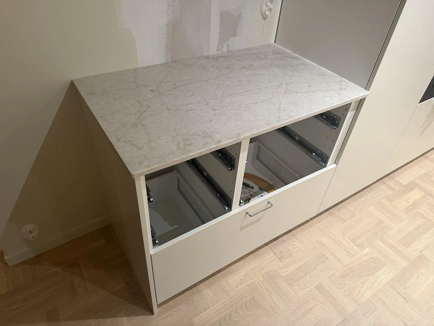 Køkkenbordplade i Technistone Glencoe, Lidingö – billede 5
