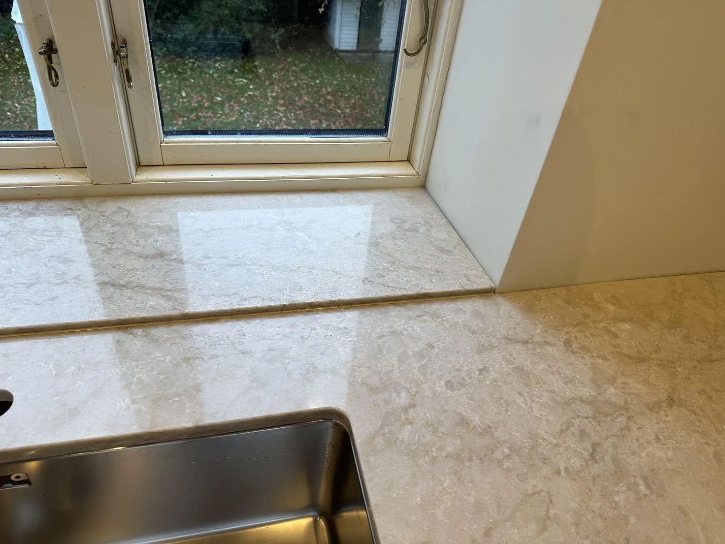 Køkkenbordplade i Technistone Glencoe, Skegrie – billede 8