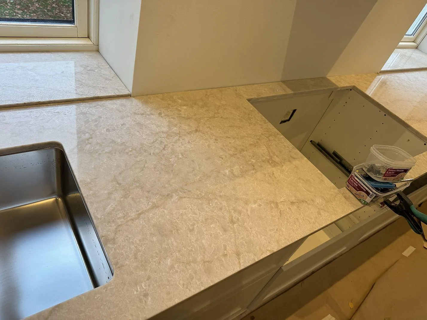 Køkkenbordplade i Technistone Glencoe, Skegrie – billede 3