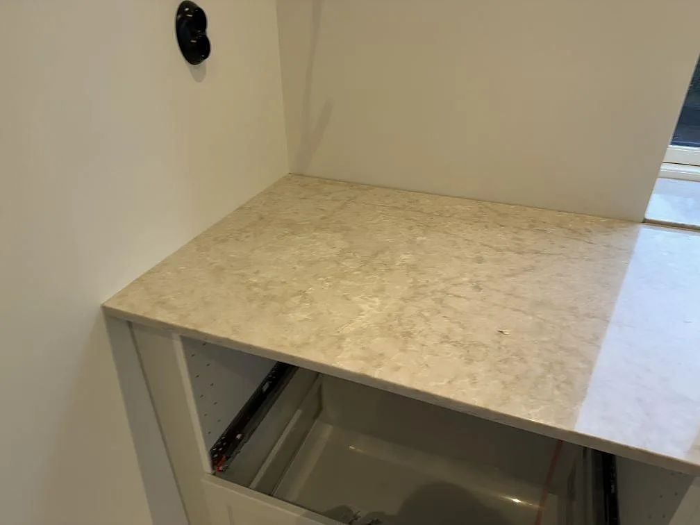 Køkkenbordplade i Technistone Glencoe, Skegrie – billede 7
