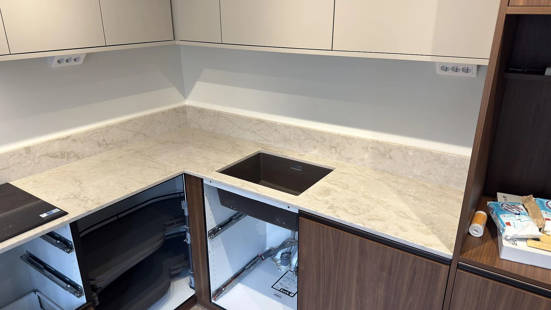 Køkkenbordplade i Technistone Glencoe, Stockholm – billede 3