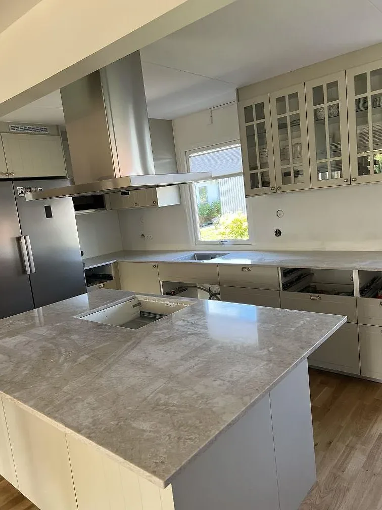 Køkkenbordplade i Technistone Glencoe, Vellinge – billede 2