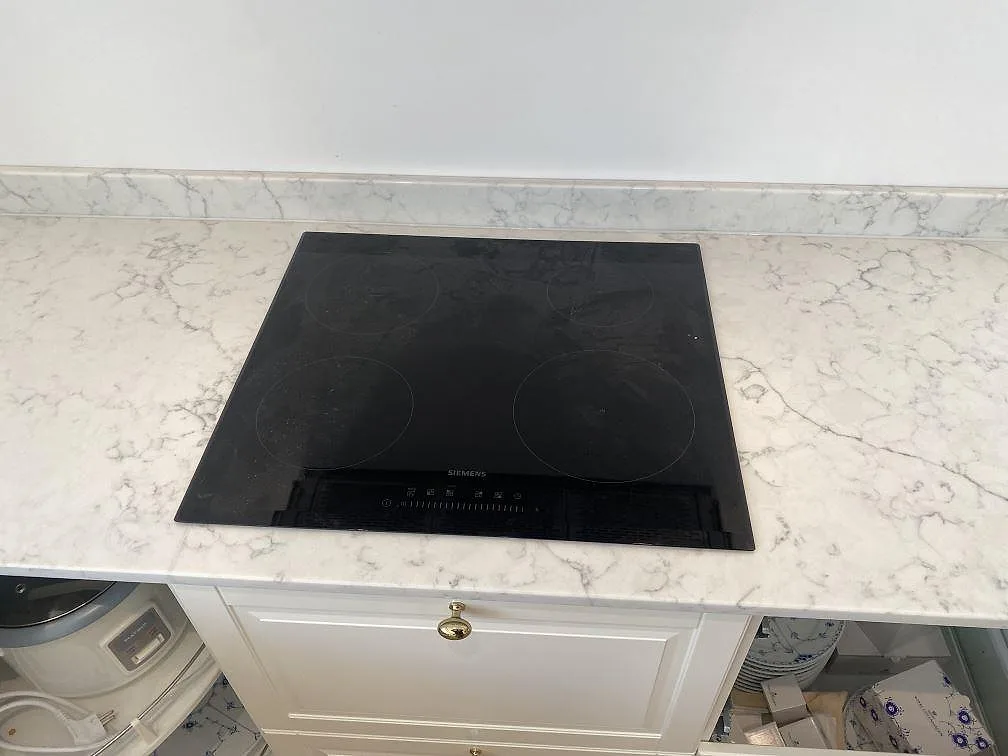 Køkkenbordplade i Technistone Mystery White, Bjärred – billede 3