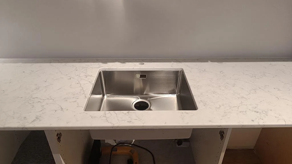 Køkkenbordplade i Technistone Mystery White, Bjärred – billede 4