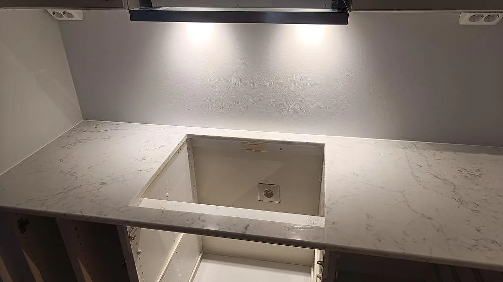 Køkkenbordplade i Technistone Mystery White, Bjärred – billede 5