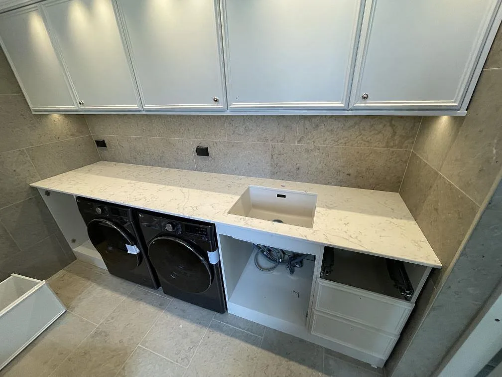 Køkkenbordplade i Technistone Mystery White, Djursholm – billede 4