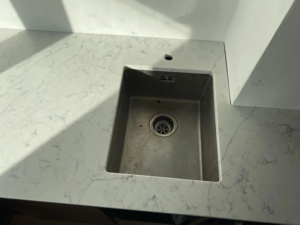 Køkkenbordplade i Technistone Mystery White, Kbh k – billede 6