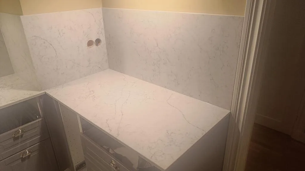 Køkkenbordplade i Technistone Mystery White, Kristianstad – billede 7