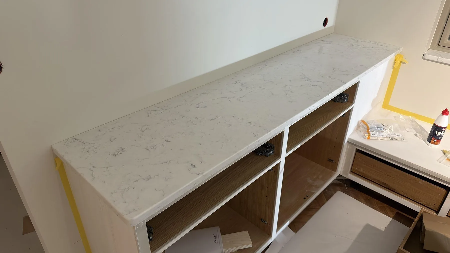 Køkkenbordplade i Technistone Mystery White, Lidingö – billede 4