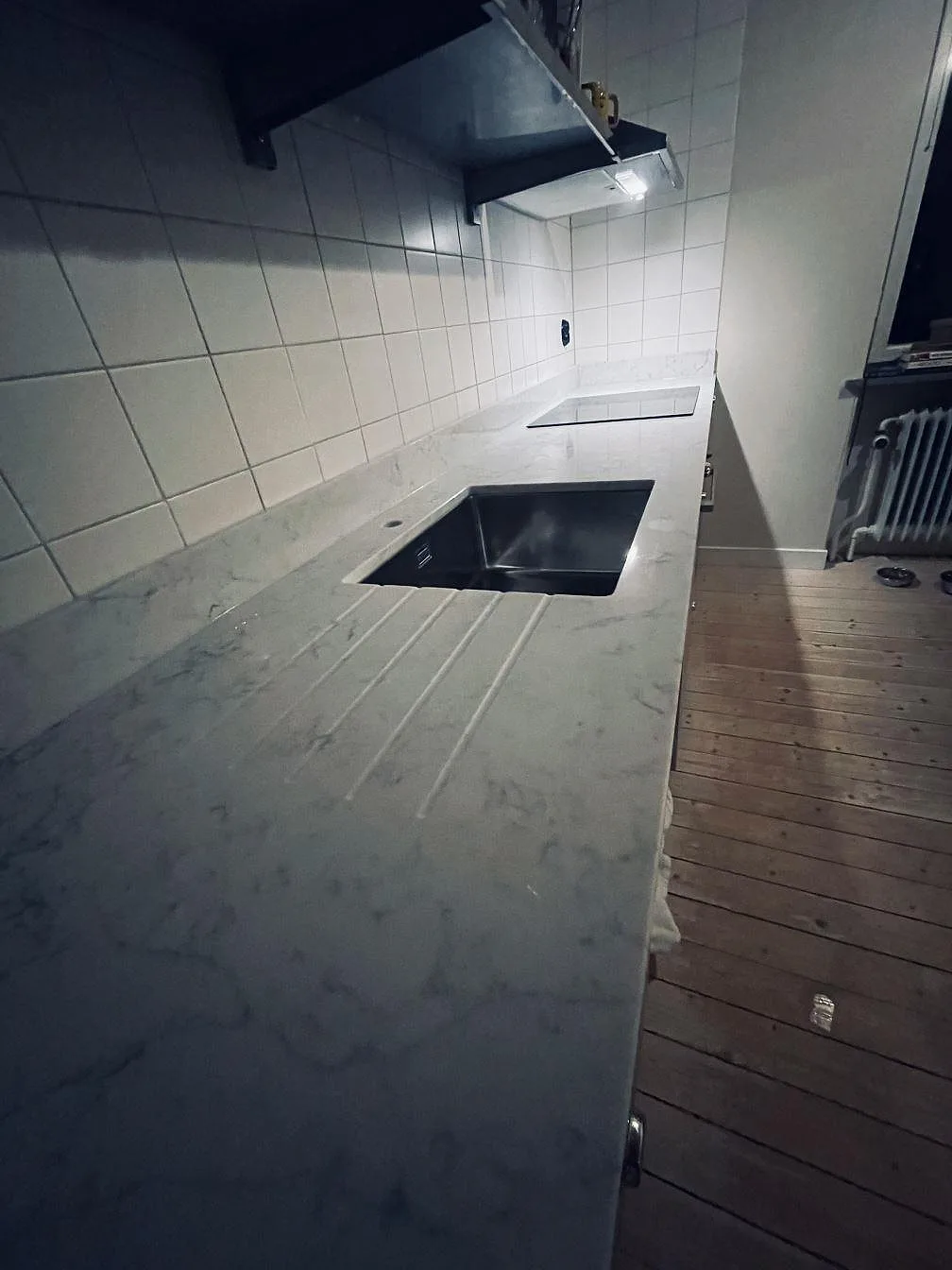 Køkkenbordplade i Technistone Mystery White, Malmö – billede 2