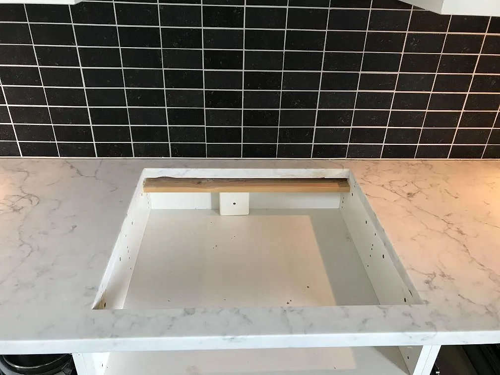 Køkkenbordplade i Technistone Mystery White, Rydebäck – billede 8